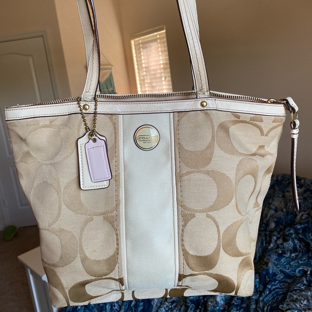 Coach purse